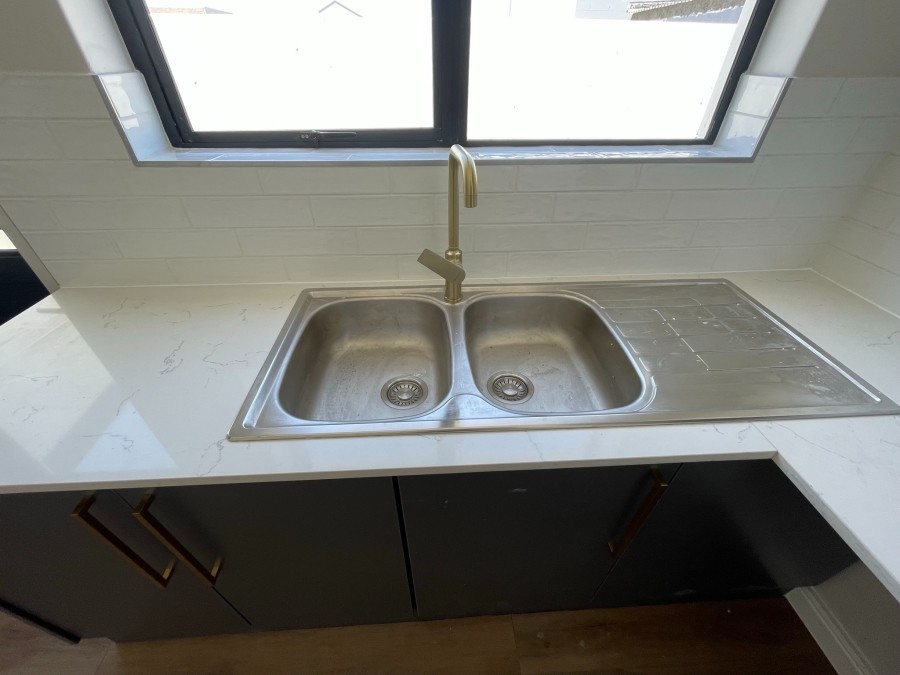 4 Bedroom Property for Sale in Sandown Western Cape